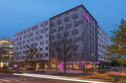 MOXY Frankfurt Airport