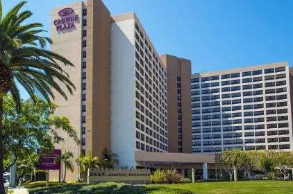 Crowne Plaza Los Angeles International Airport