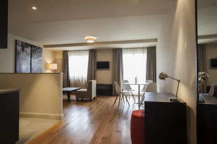 Mondrian Suites Berlin am Checkpoint Charlie