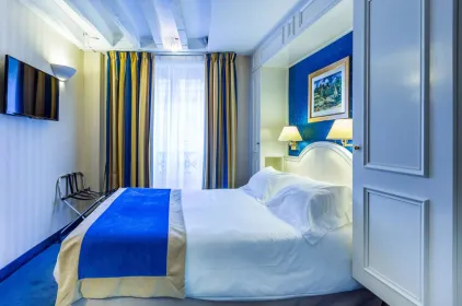 Austin's Arts Et Metiers Hotel