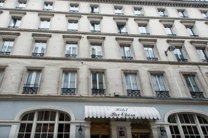 Hotel Pax Opera