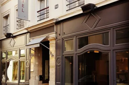Hotel Jacques De Molay