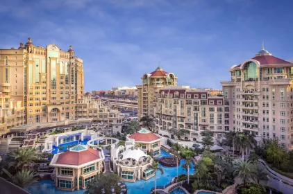 Swissotel Al Murooj Dubai