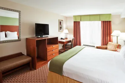 Holiday Inn Express & Suites Niagara Falls