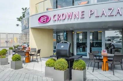 Crowne Plaza London Battersea