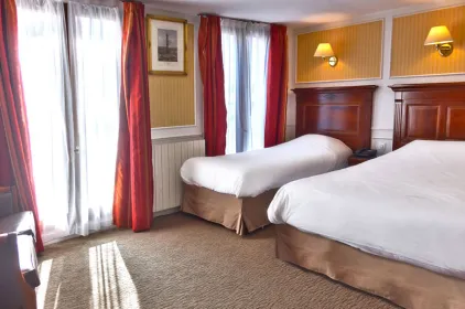 Touring Hotel
