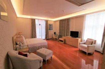 Chasse Hotel
