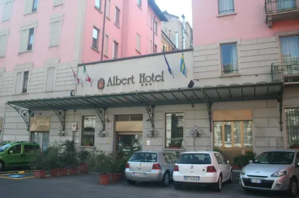 Albert Hotel