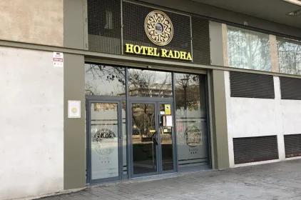 Hotel Radha
