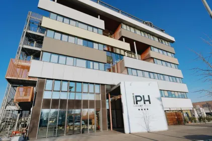 NEW IPOINT HOTEL