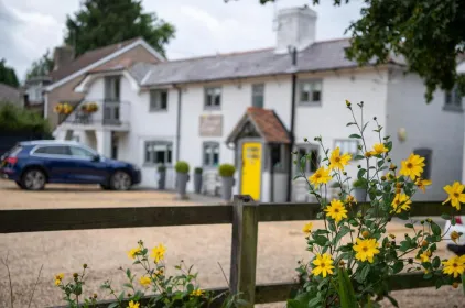 Cottage Lodge Hotel