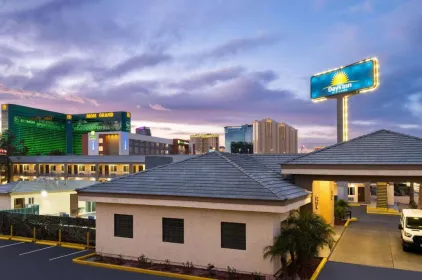 Days Inn by Wyndham Las Vegas Airport Near the Strip