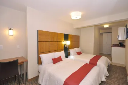 Hotel Five44