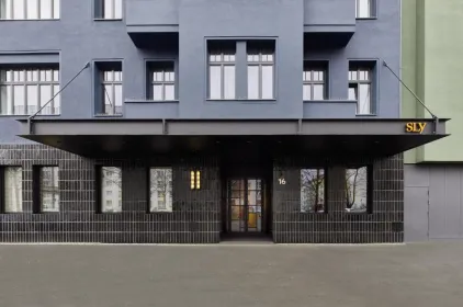 sly Berlin