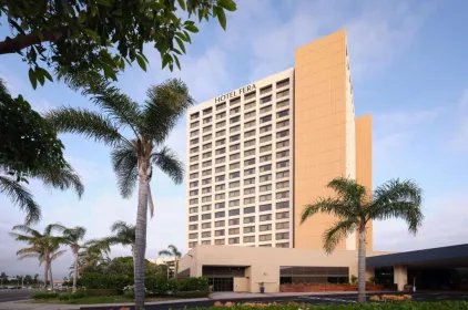 Hotel Fera Anaheim, a DoubleTree by Hilton Hotel