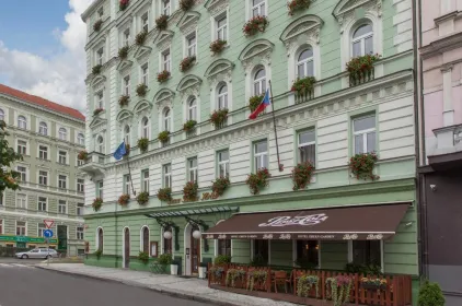 Green Garden Hotel