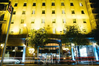 Gallery Hotel