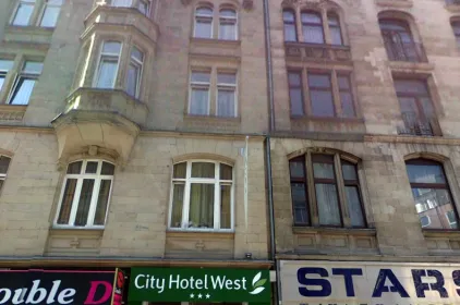 City Hotel West