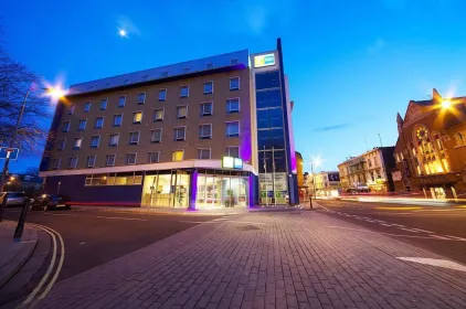 Holiday Inn Express Earls Court