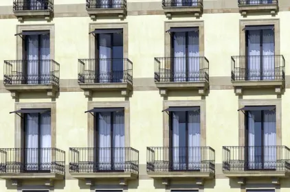 H10 Port Vell