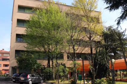 House Hotel