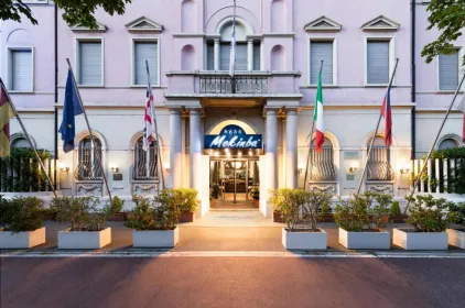 Mokinba Hotels Montebianco