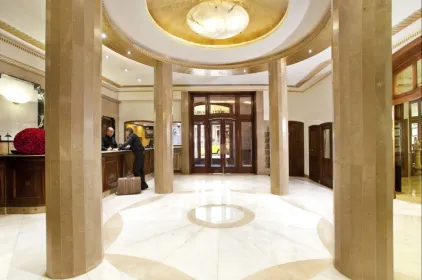 Hotel Astoria
