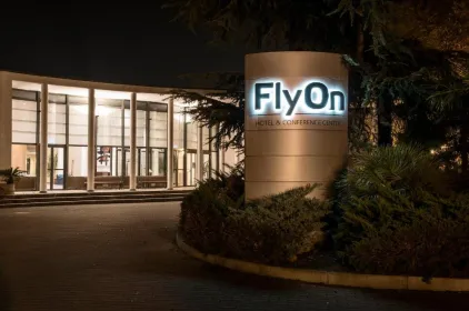 FlyOn Hotel & Conference Center