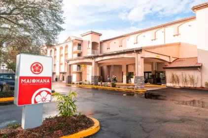 Mai Hana Hotel- Intl Drive, Trademark Collection by Wyndham