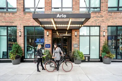 Arlo Hudson Square