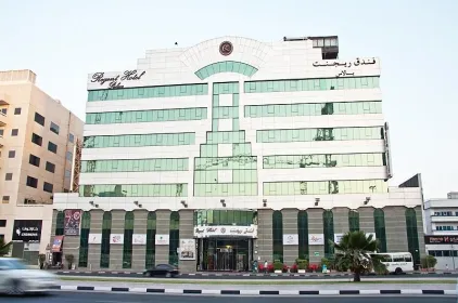 Regent Palace Hotel